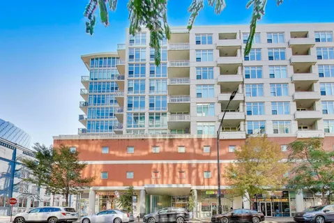 $375,000 | 909 West Washington Boulevard, Unit 811, Chicago, IL 60607