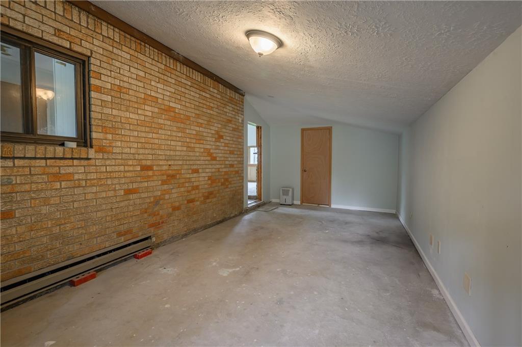3045 South Shortridge Road Indianapolis, IN 46239 - Photo 9 of 43 Gallery Image 9