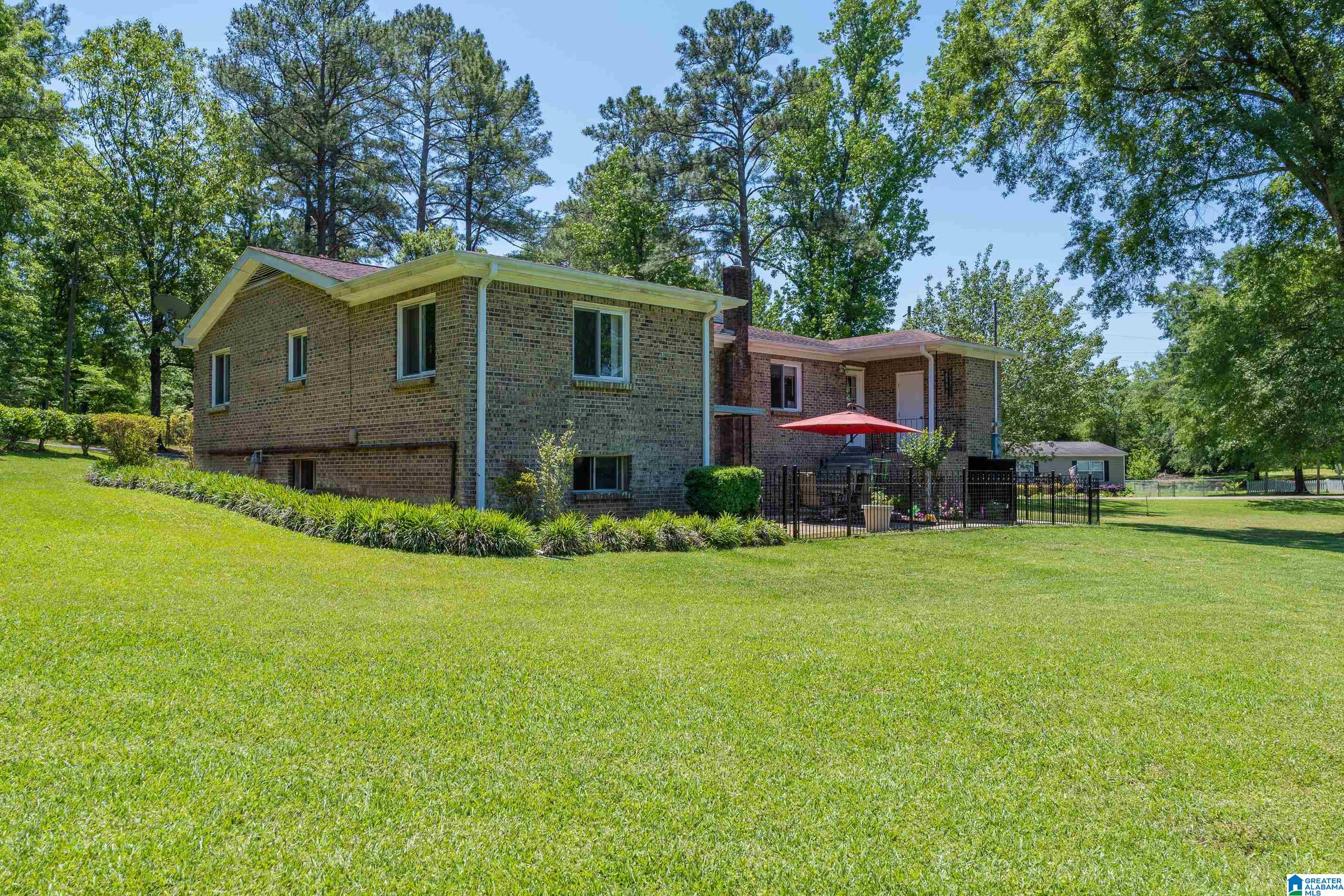 141 College Street Vincent, AL 35178 - Photo 10 of 31