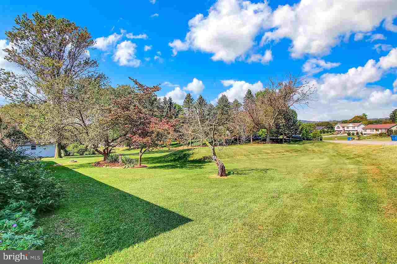 5885 Ambau Road Spring Grove, PA 17362 - Photo 23 of 36