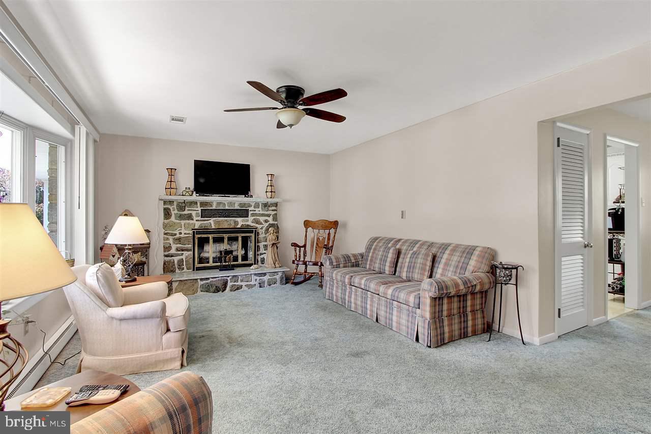 5885 Ambau Road Spring Grove, PA 17362 - Photo 4 of 36