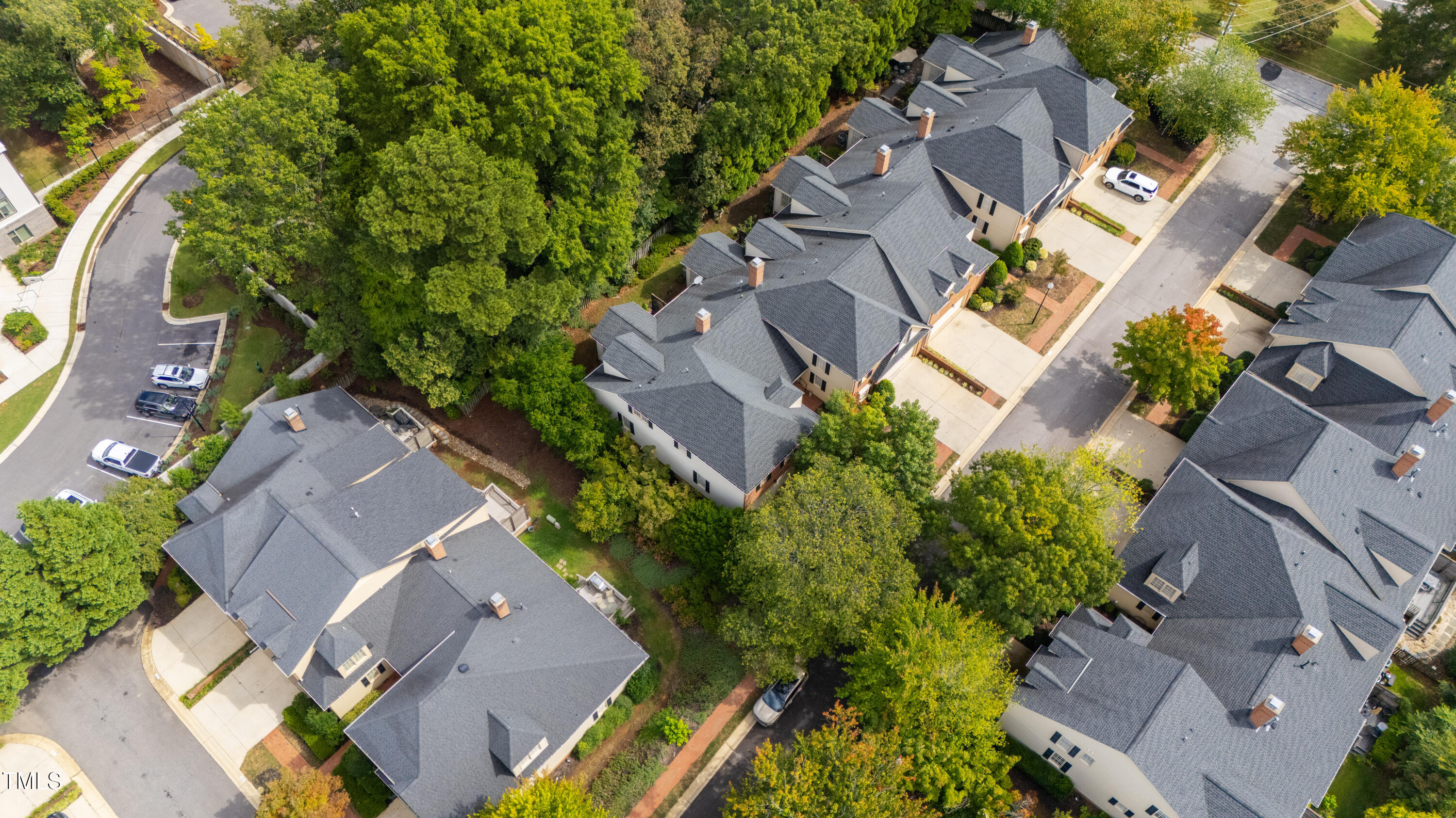 2316 Elmsford Way Raleigh, NC 27608 - Photo 40 of 42 drone