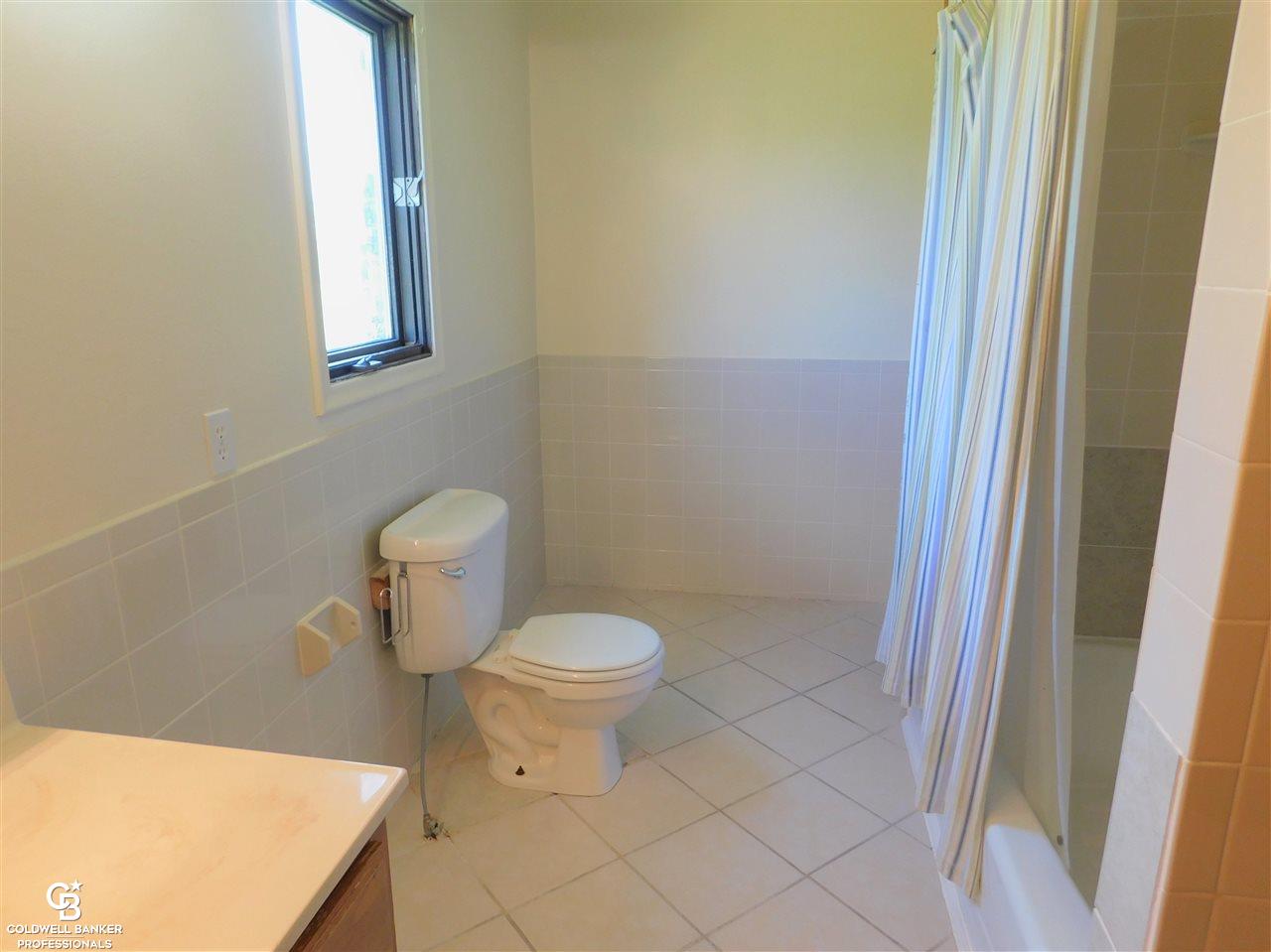 1631 South Allen Road St. Clair, MI 48079 - Photo 20 of 26 31389292-19.JPG