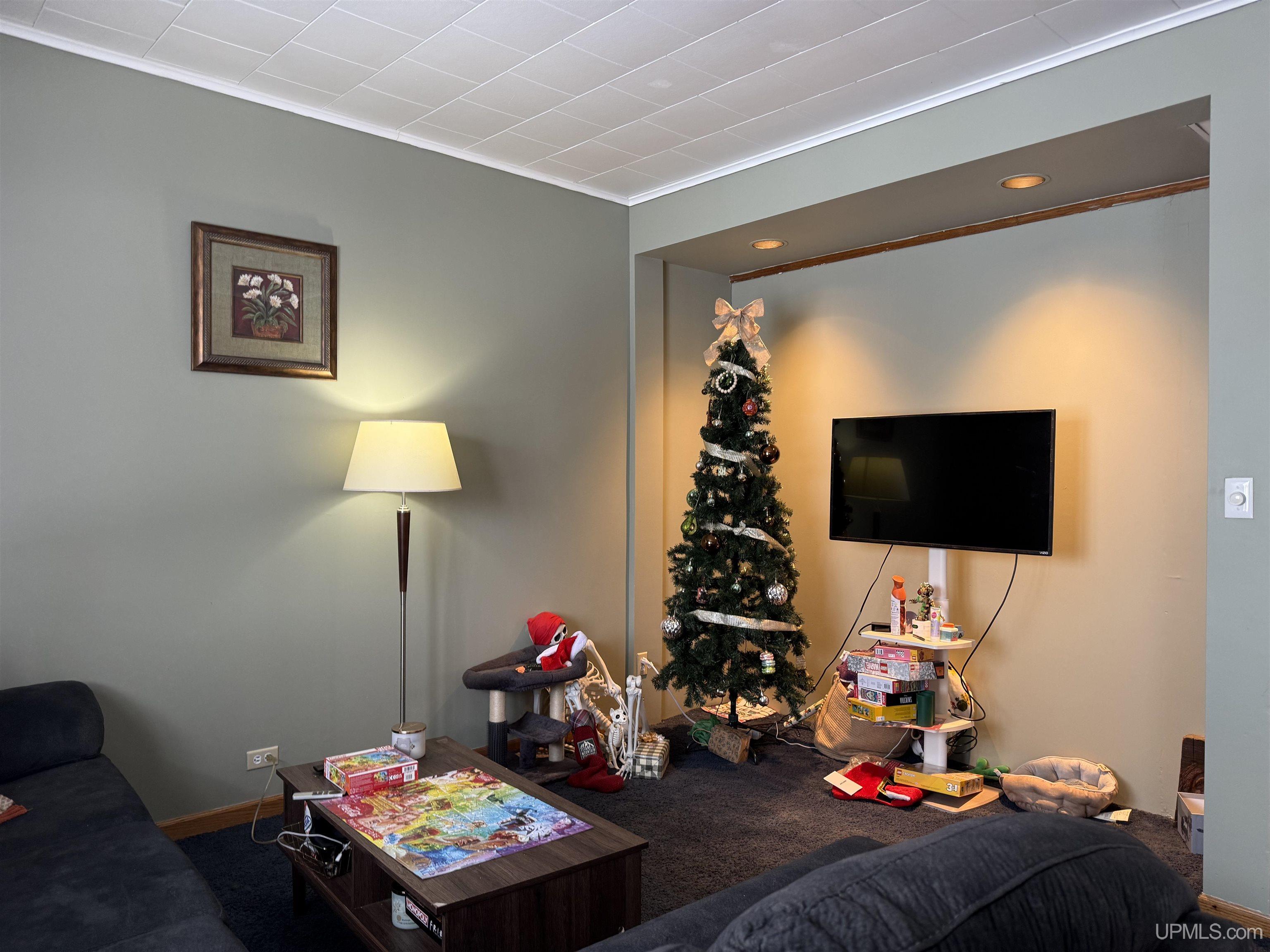 211 Wisconsin Avenue Gladstone, MI 49837 - Photo 23 of 36 Gallery Image 23