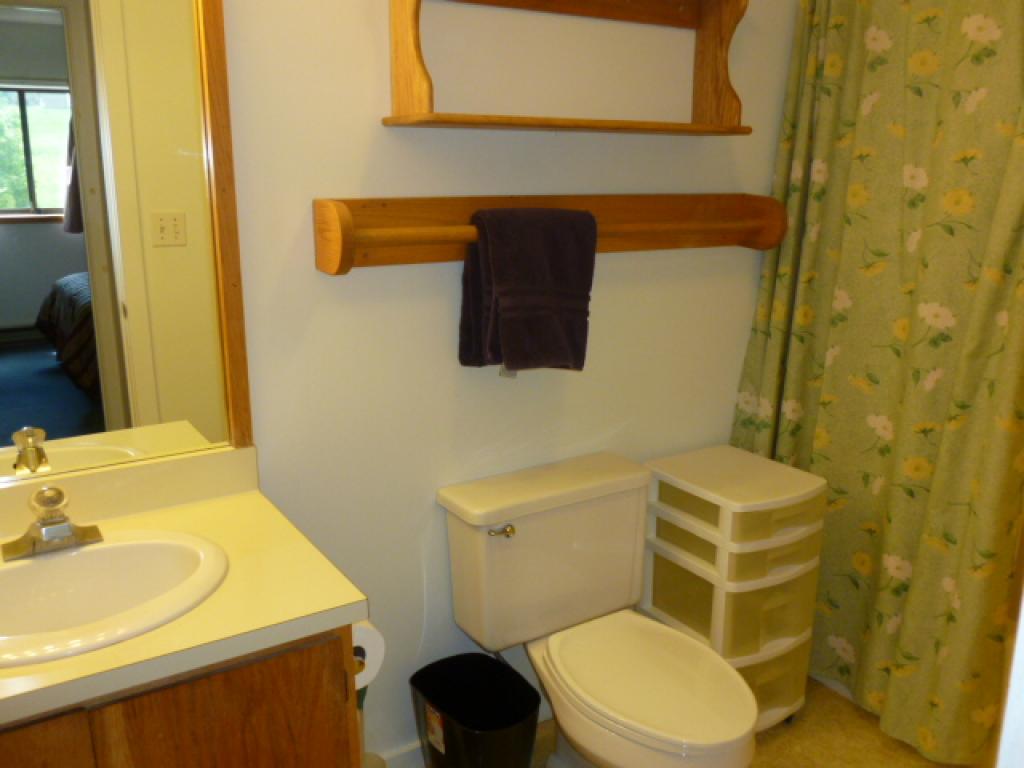 257 Old Mill Road, Unit E18 Killington, VT 05751 - Photo 7 of 8 Gallery Image 7