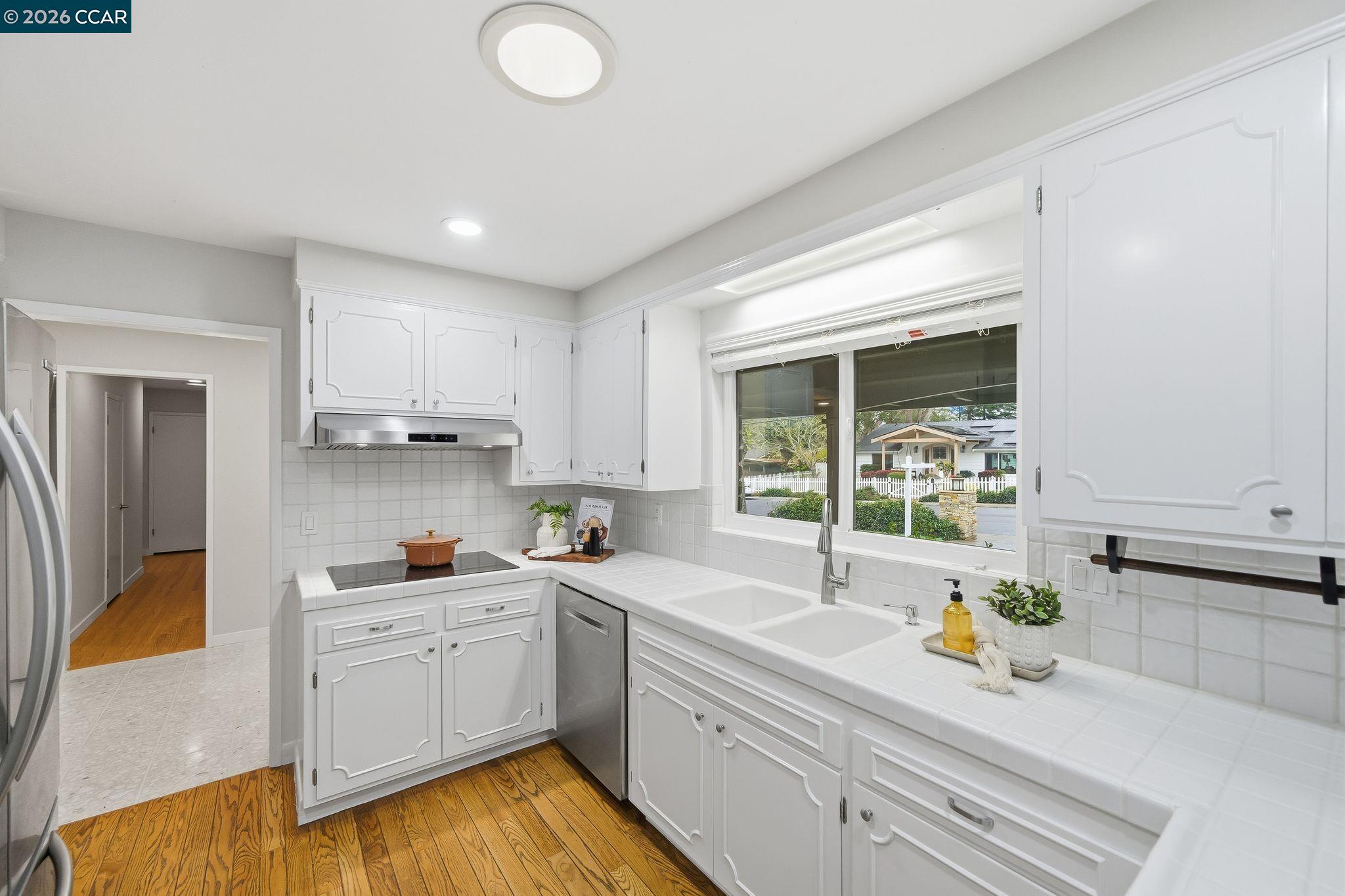 348 Del Amigo Road Danville, CA 94526 - Photo 14 of 60