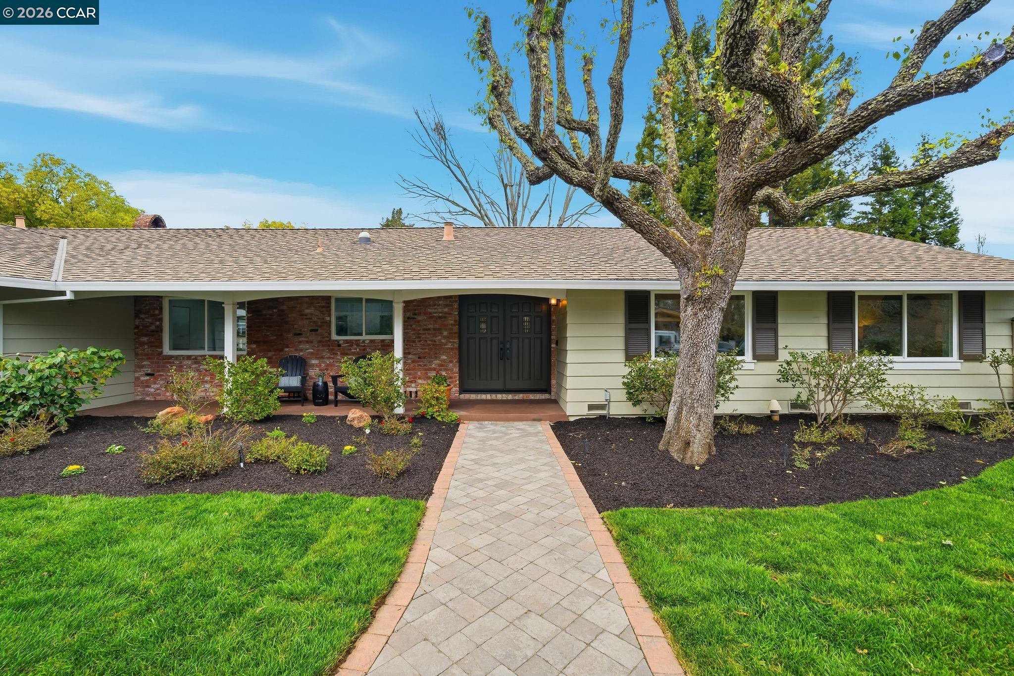 348 Del Amigo Road Danville, CA 94526 - Photo 3 of 60