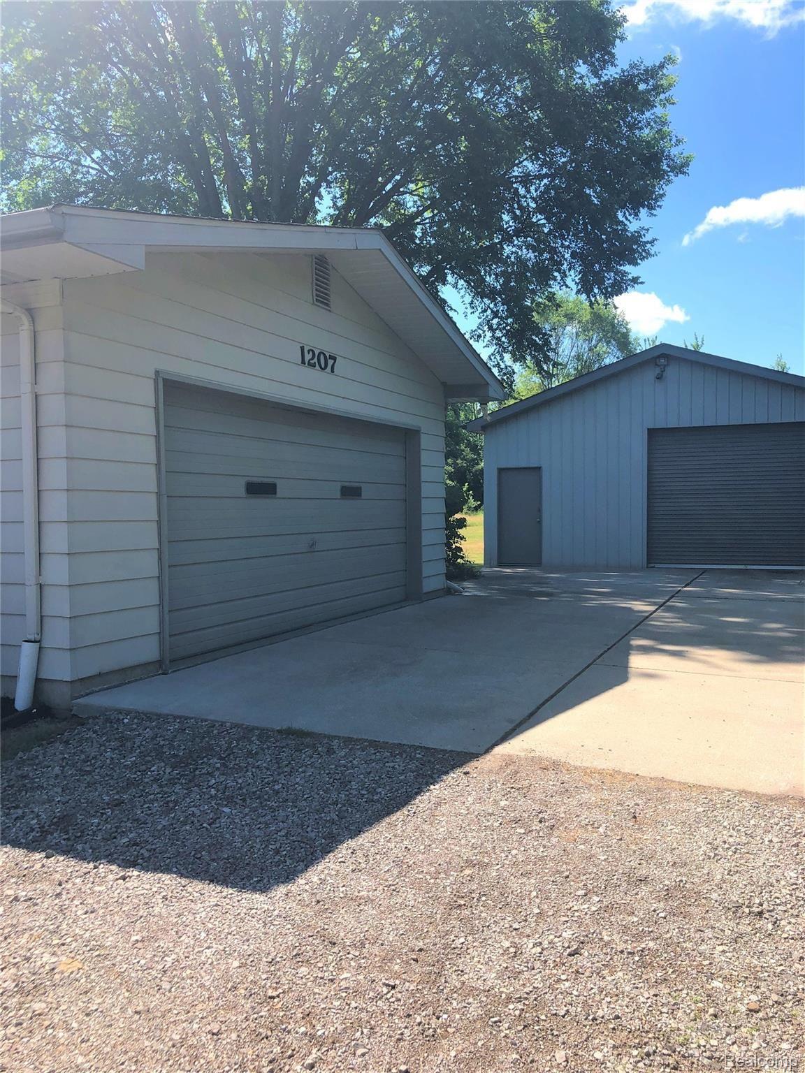 1207 Reid Road Flint, MI 48507 - Photo 38 of 42 18 Garage and Pole Building.jpg
