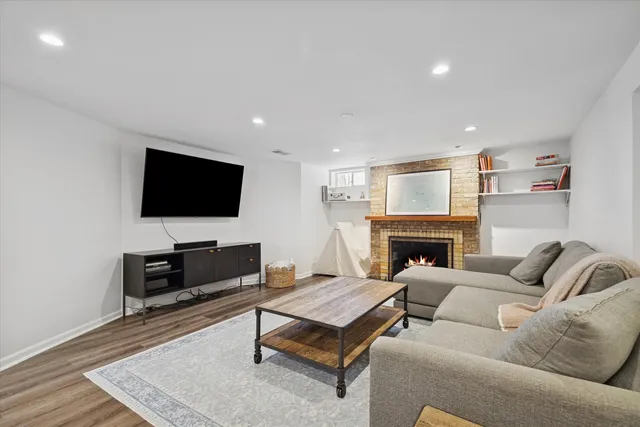 $799,000 | 310 Leitch Avenue, La Grange, IL 60525