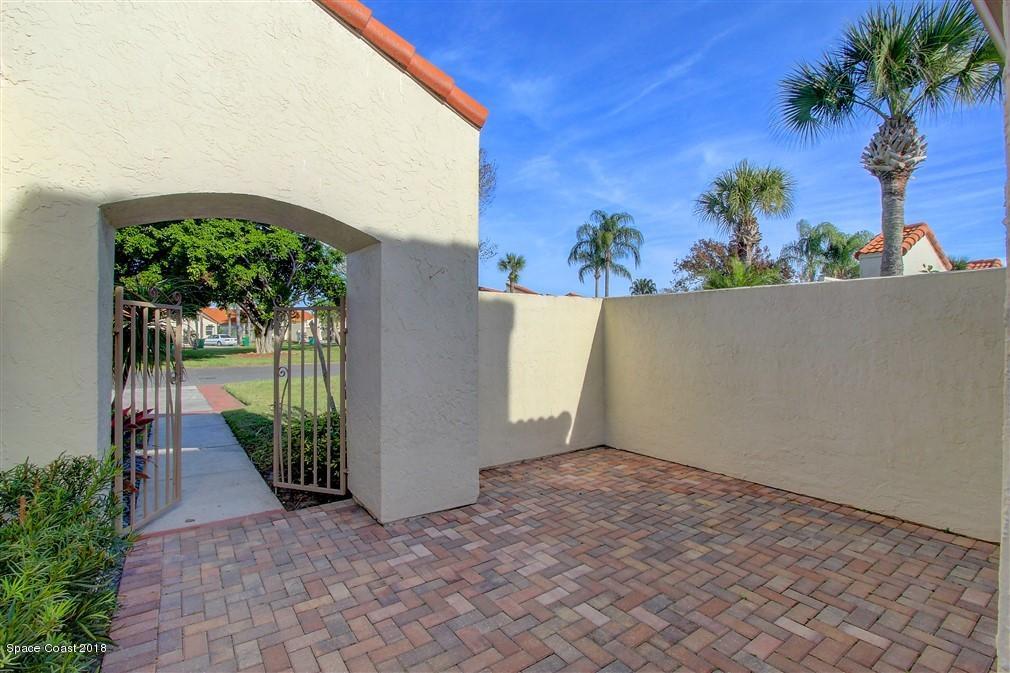 765 Spring Valley Drive Melbourne, FL 32940 - Photo 4 of 33 IMG_3749_50_51_fused