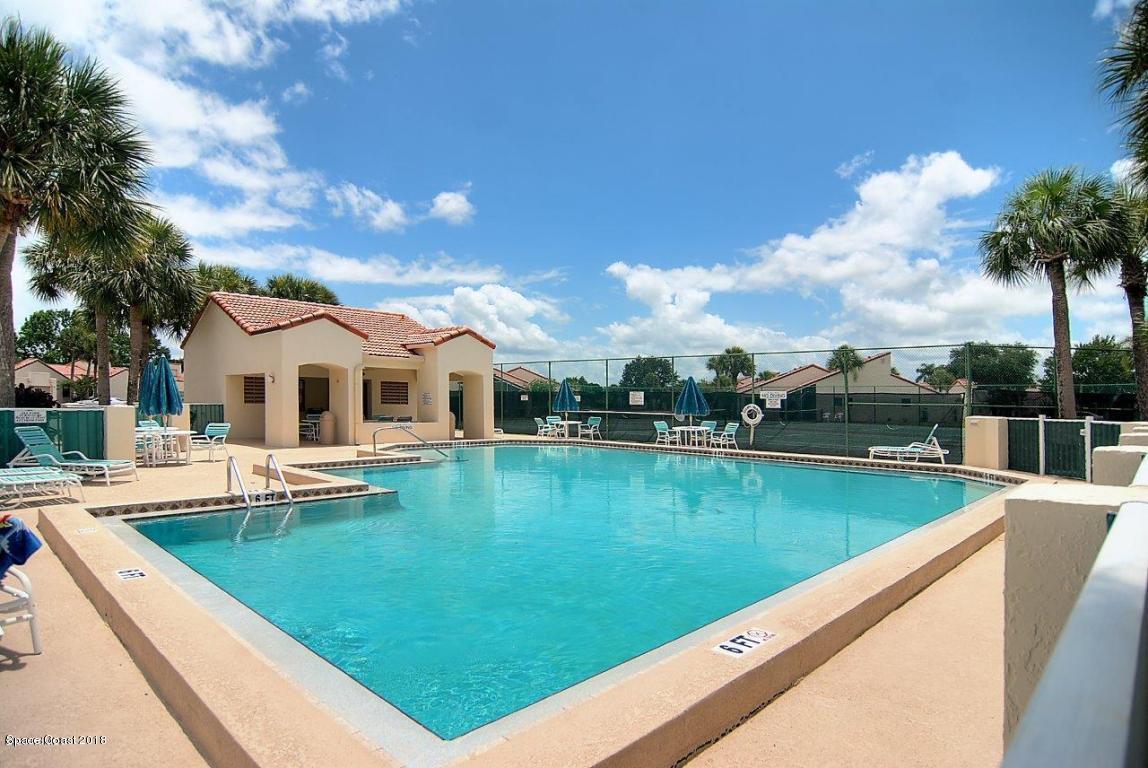 765 Spring Valley Drive Melbourne, FL 32940 - Photo 32 of 33 courtyards pool