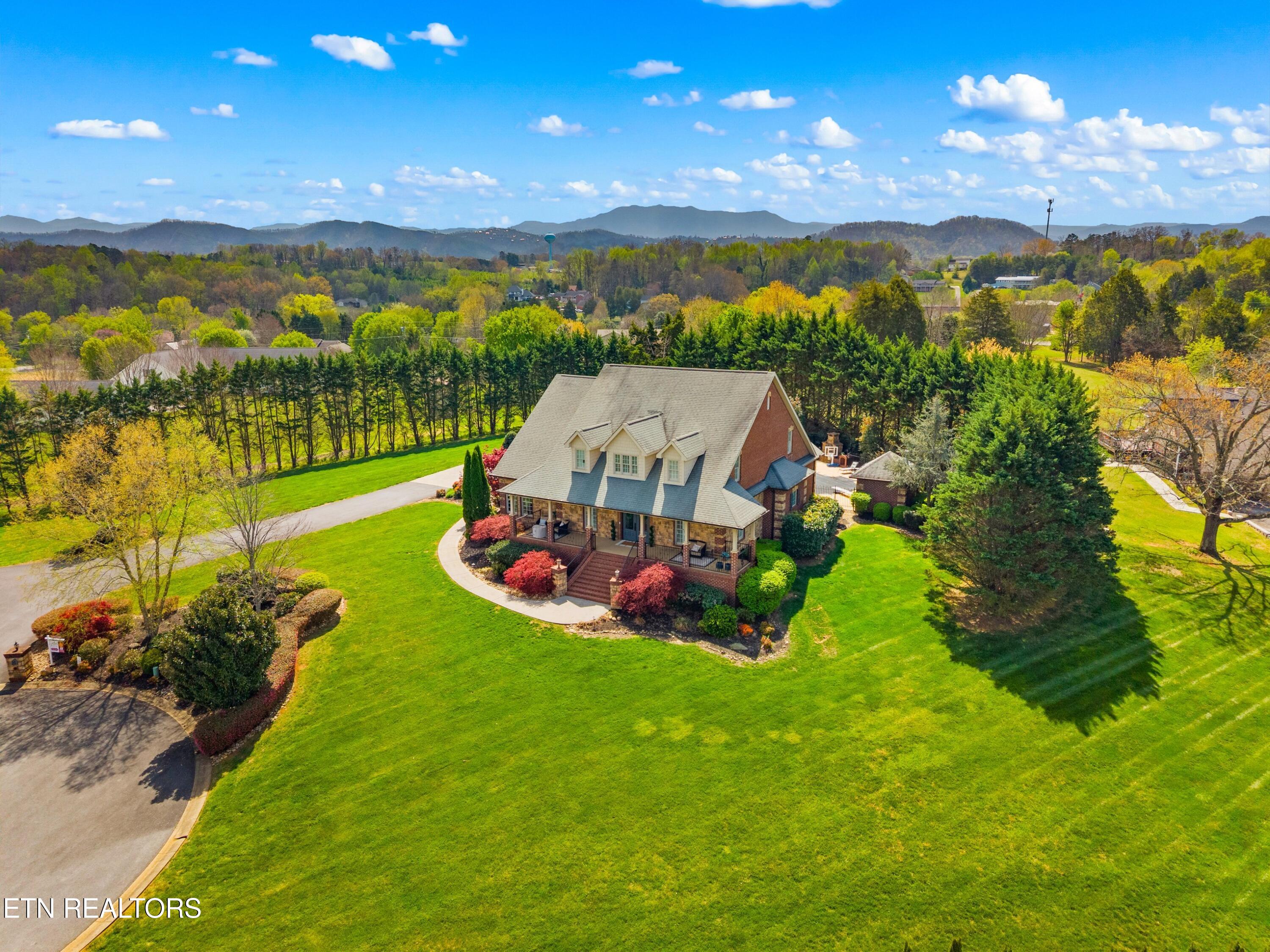 1316 Conner View Sevierville, TN 37862 - Photo 11 of 58 077-1316ConnerViewCourt-Sevierville-TN-3