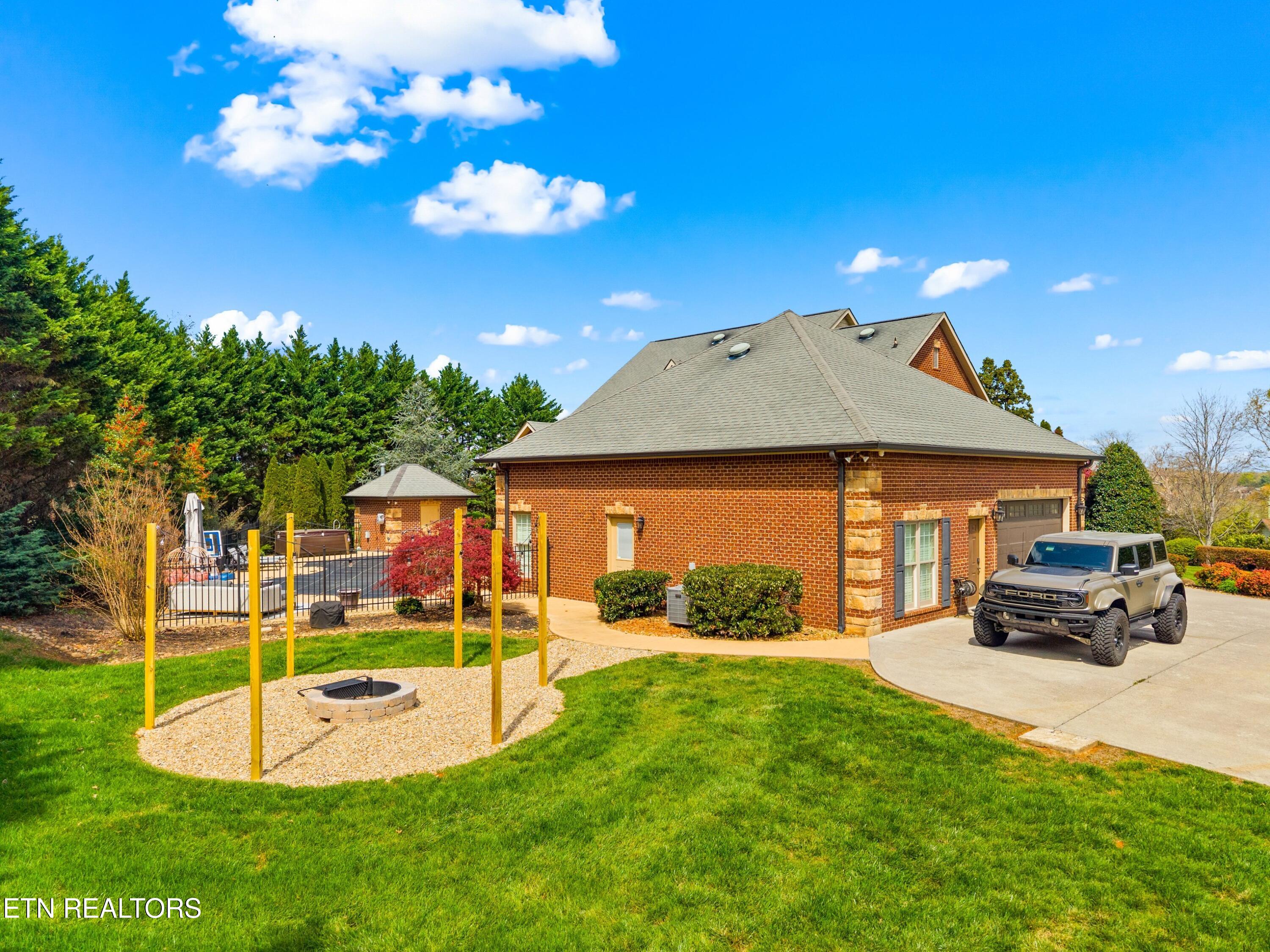 1316 Conner View Sevierville, TN 37862 - Photo 7 of 58 005-1316ConnerViewCourt-Sevierville-TN-3