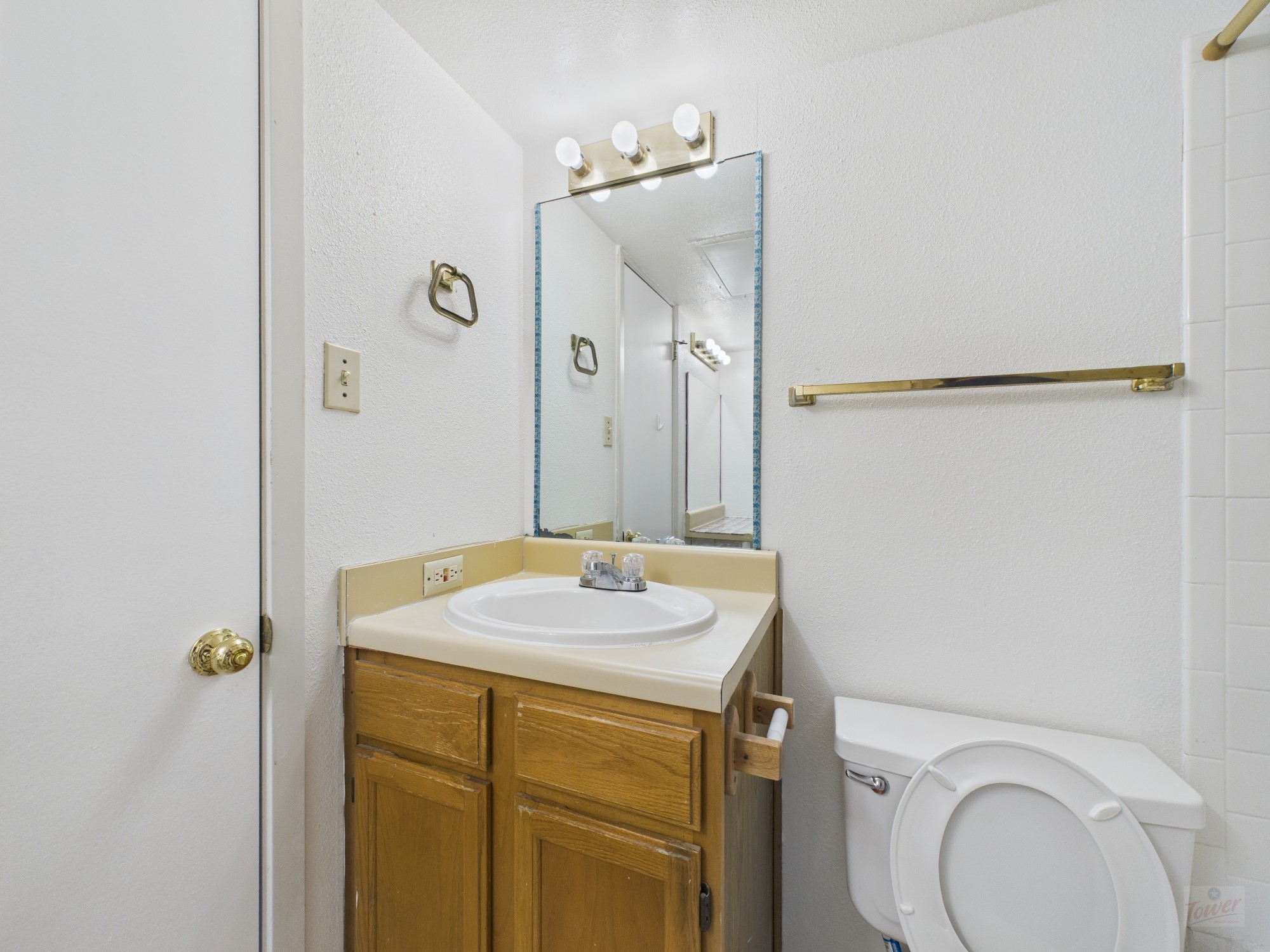 3115 Helms Street, Unit 301 Austin, TX 78705 - Photo 12 of 20 Gallery Image 12