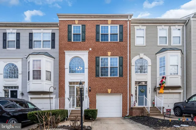 $3,300 | 21644 Frame Square, Broadlands, VA 20148