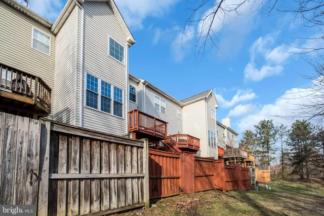 $3,300 | 21644 Frame Square, Broadlands, VA 20148