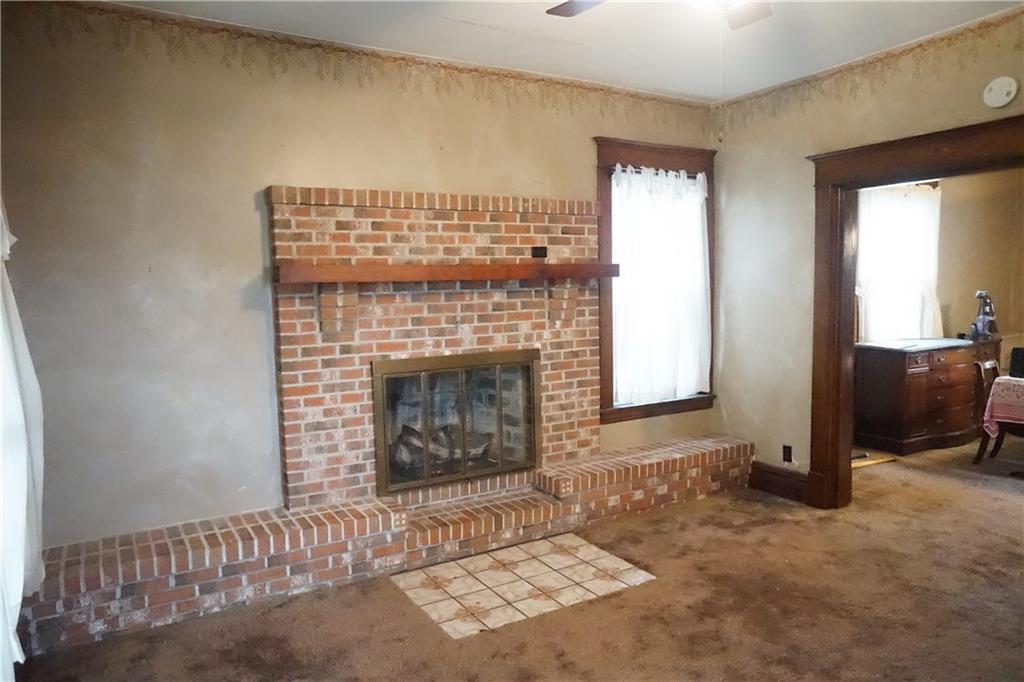 607 3rd Street Butler, PA 16001 - Photo 4 of 24