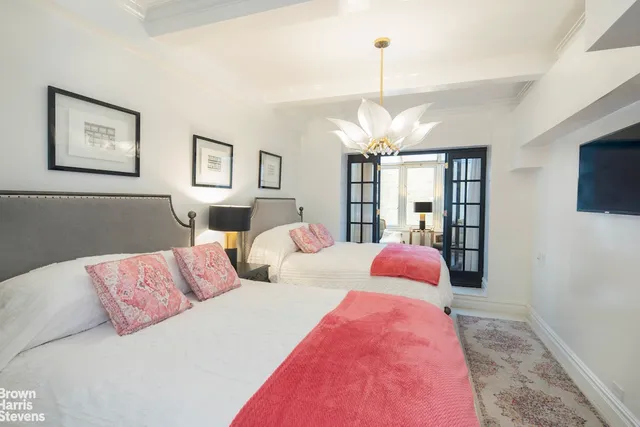 $2,150,000 | 891 Park Avenue, Unit 10 | Upper East Side