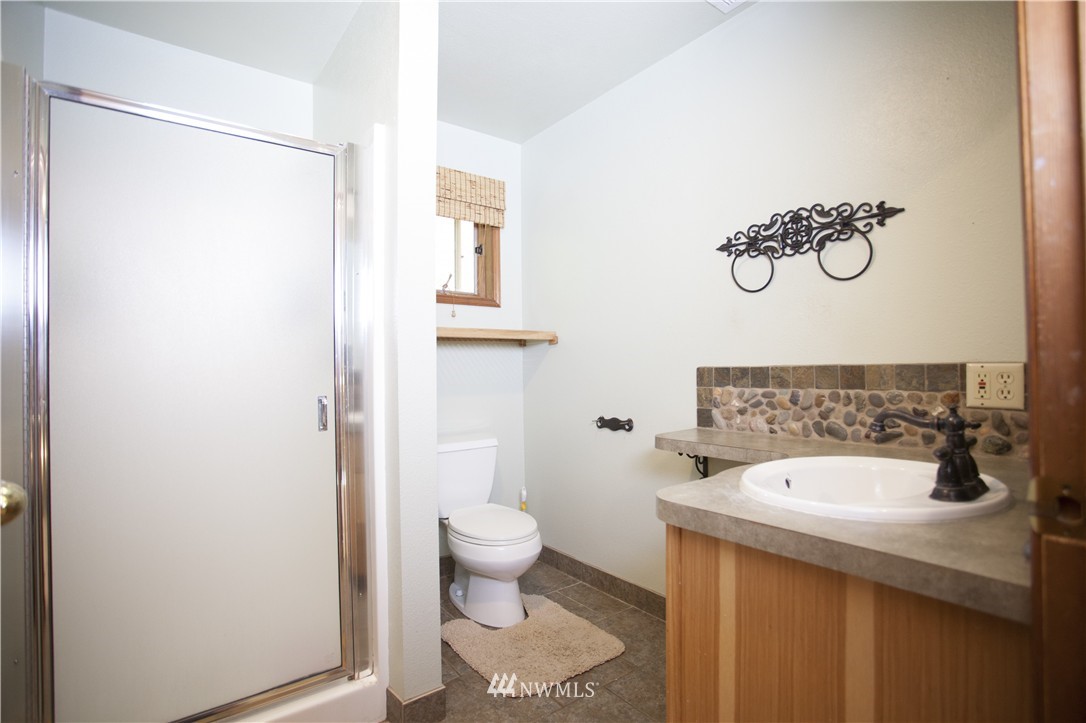 70 Strawberry Hill Road Elma, WA 98541 - Photo 15 of 20 Gallery Image 15