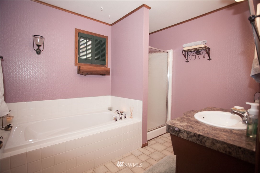 70 Strawberry Hill Road Elma, WA 98541 - Photo 9 of 20 Gallery Image 9
