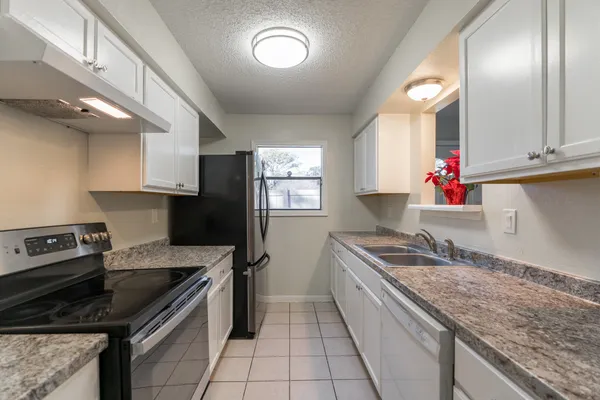 $185,000 | 2445 Briarwest Boulevard, Houston, TX 77077
