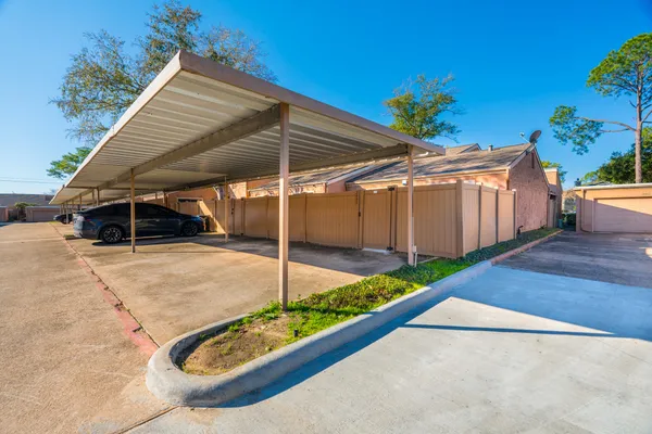 $185,000 | 2445 Briarwest Boulevard, Houston, TX 77077