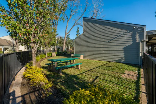 $185,000 | 2445 Briarwest Boulevard, Houston, TX 77077