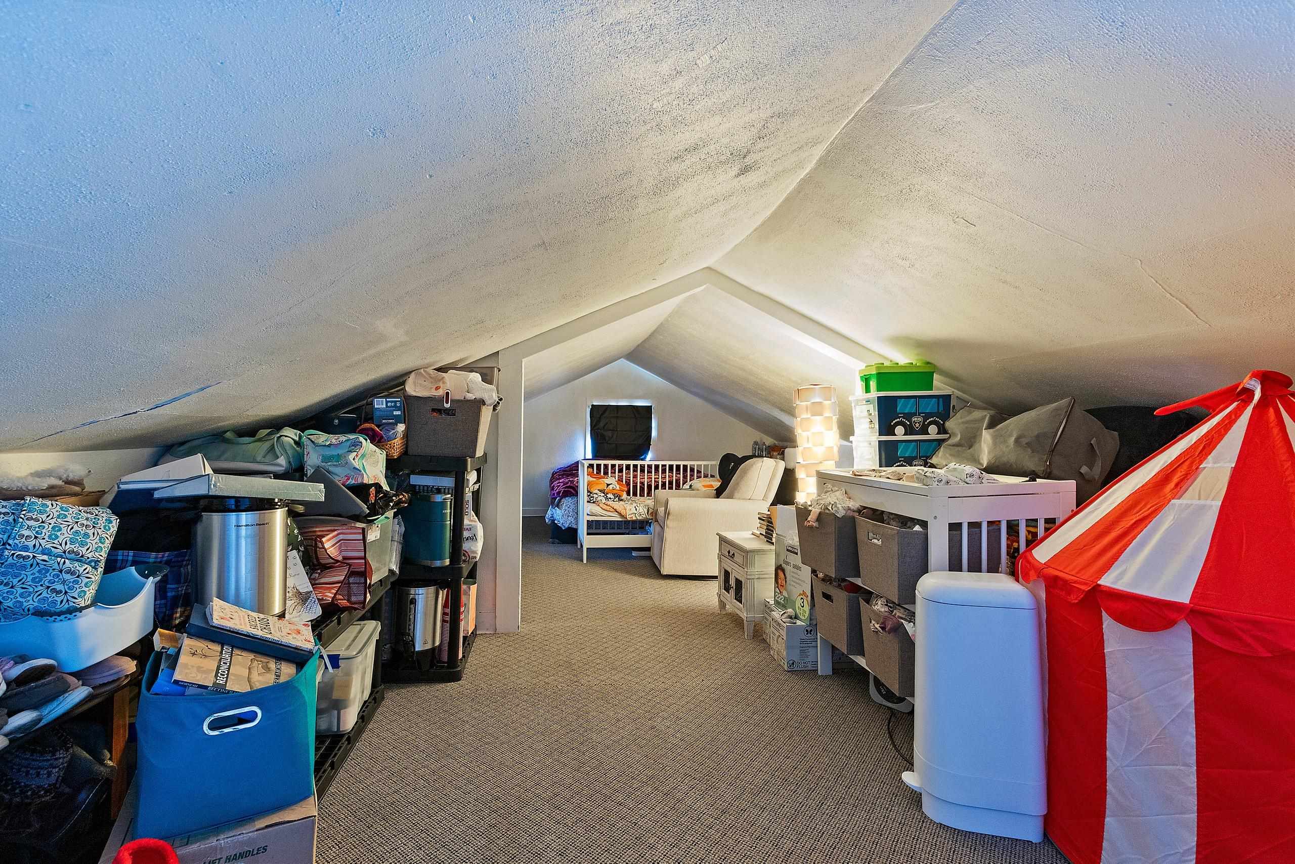 417 Fulton Street De Pere, WI 54115 - Photo 12 of 26