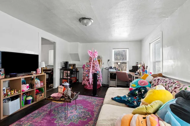 $220,000 | 417 Fulton Street, De Pere, WI 54115