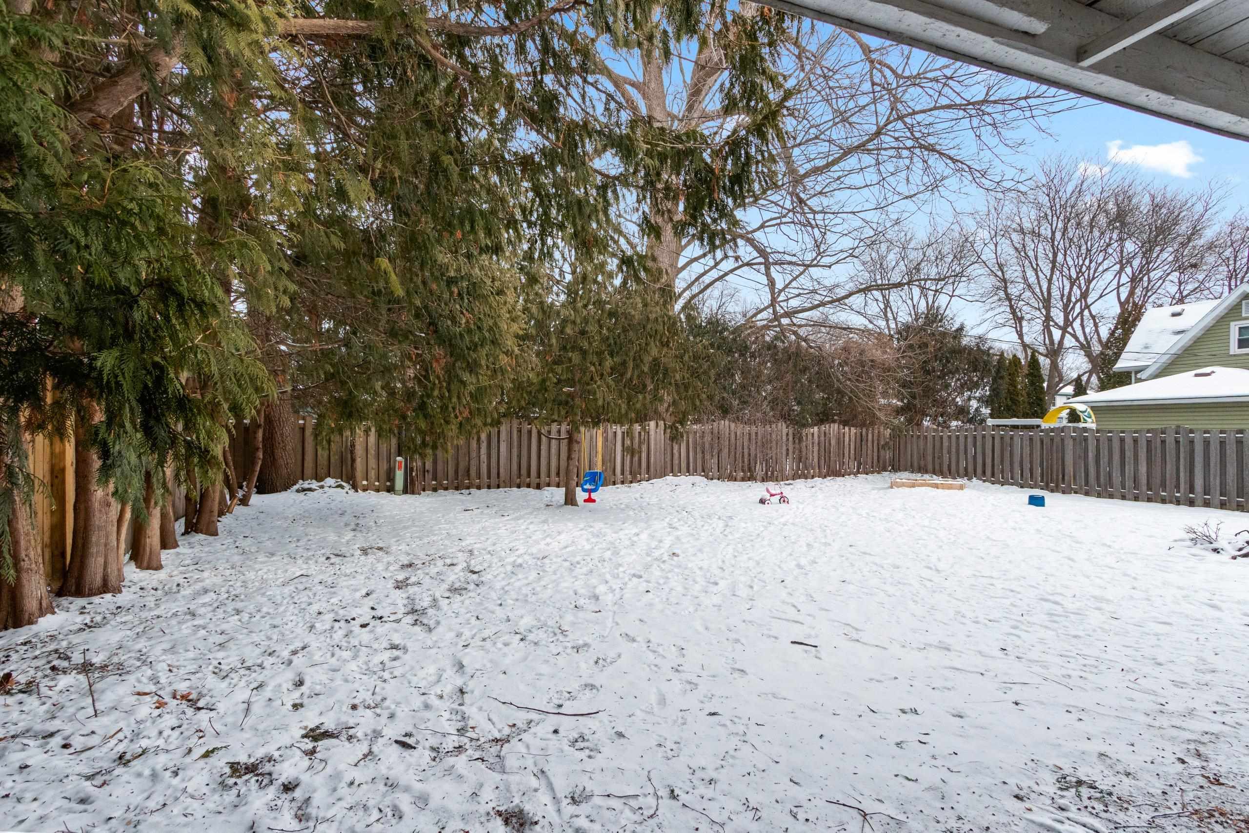 417 Fulton Street De Pere, WI 54115 - Photo 23 of 26