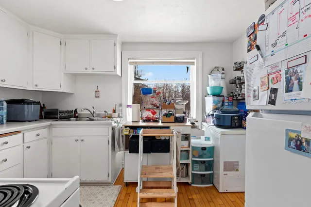 $220,000 | 417 Fulton Street, De Pere, WI 54115