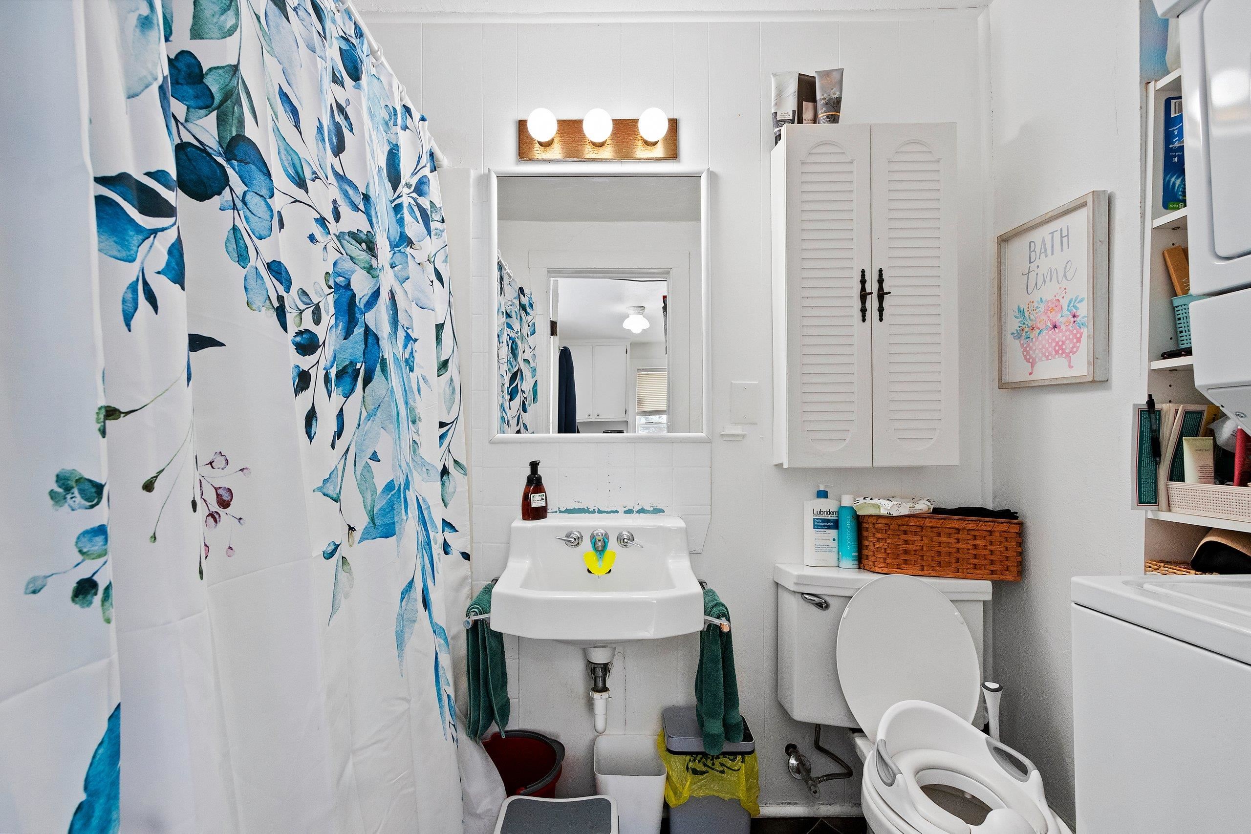 417 Fulton Street De Pere, WI 54115 - Photo 8 of 26