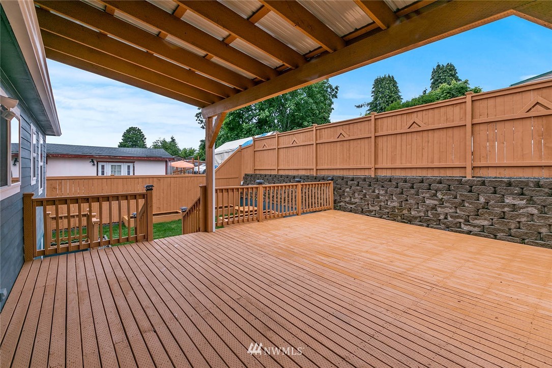 12070 Renton Avenue South Seattle, WA 98178 - Photo 18 of 22 Gallery Image 18