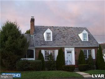221 Walnut Lane Riegelsville, PA 18077 - Photo 1 of 11