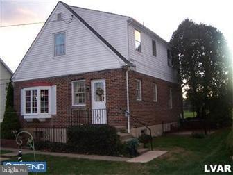 221 Walnut Lane Riegelsville, PA 18077 - Photo 2 of 11