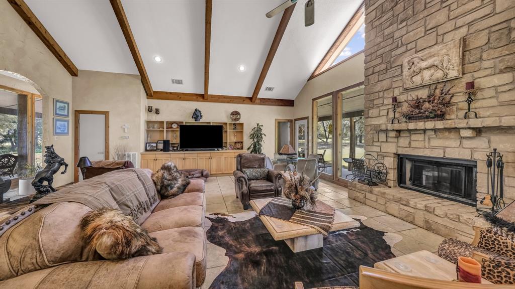 5288 Bennett Road Millsap, TX 76066 - Photo 11 of 40