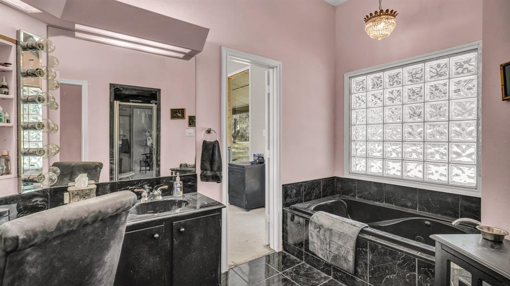 5288 Bennett Road Millsap, TX 76066 - Photo 24 of 40