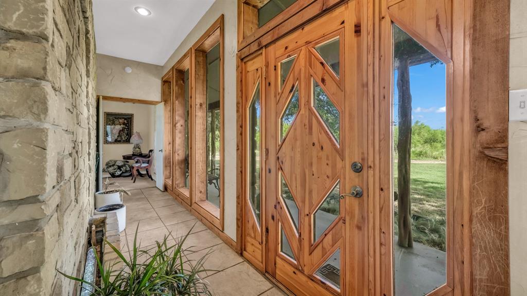 5288 Bennett Road Millsap, TX 76066 - Photo 6 of 40