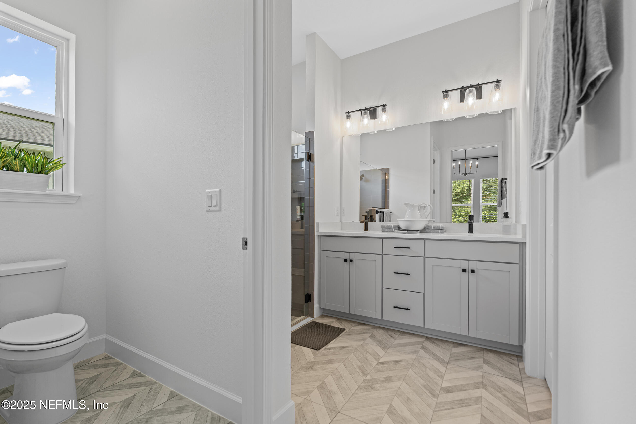 985 Rustic Mill Dr Street St. Augustine, FL 32092 - Photo 34 of 65 Primary Bath