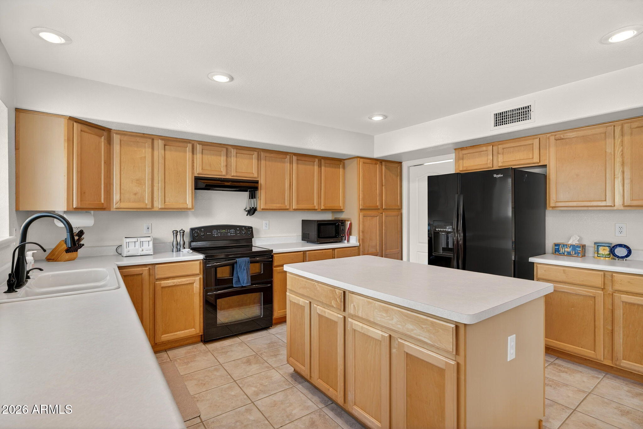 1002 East Betsy Lane Gilbert, AZ 85296 - Photo 18 of 66 18-web-or-mls-047E Betsy Ln