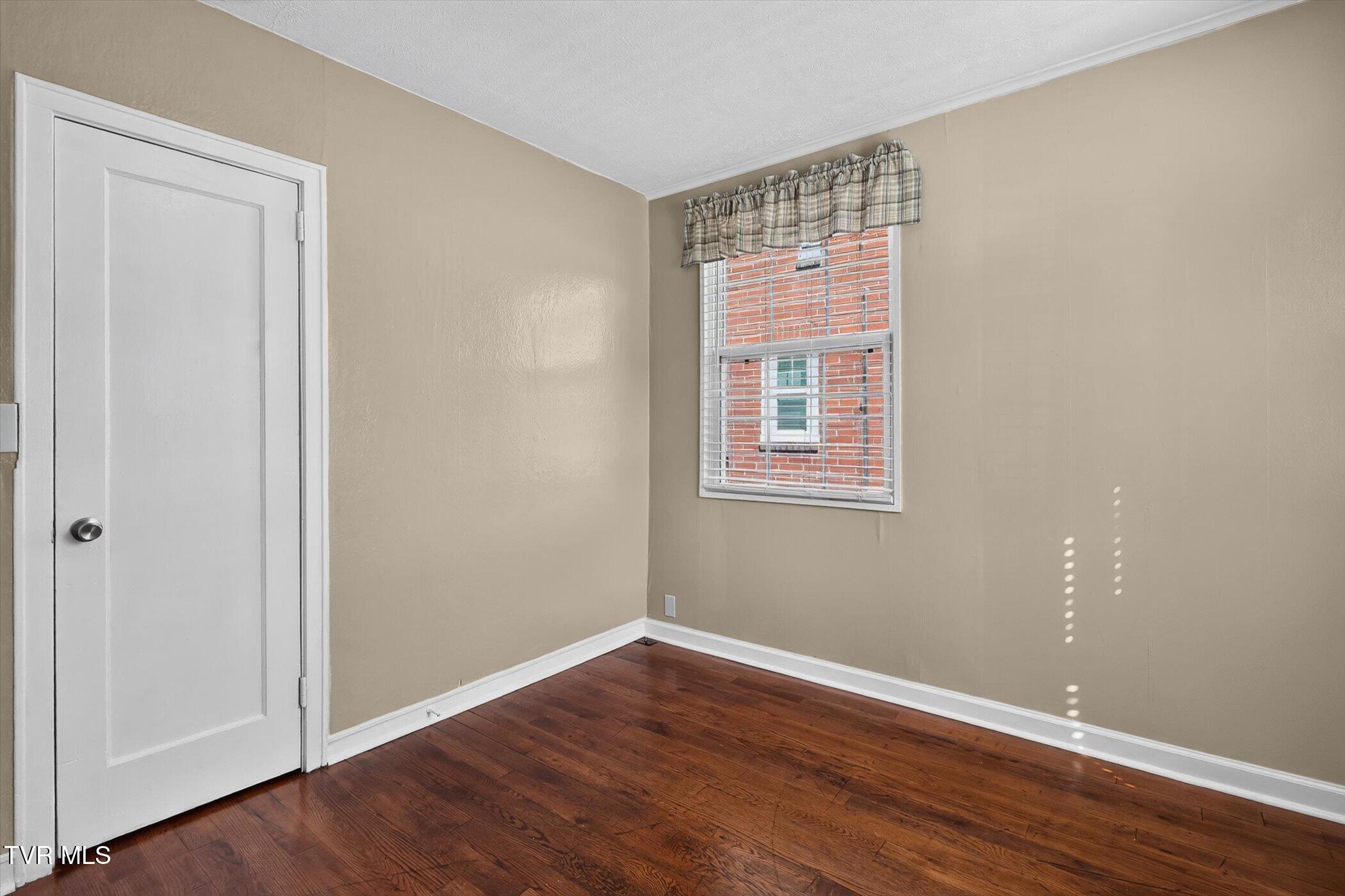 1370 Waverly Road Kingsport, TN 37664 - Photo 14 of 47 14