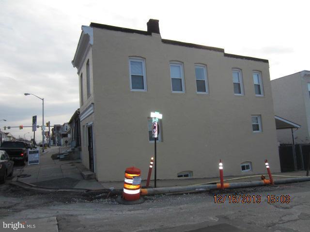 3716 Falls Road Baltimore, MD 21211 - Photo 2 of 13 Side View