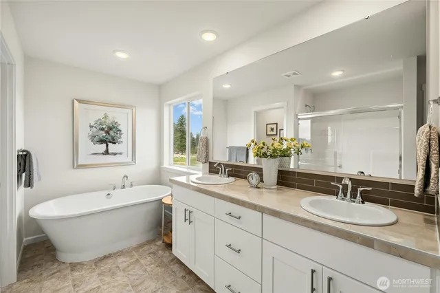 $631,750 | 14714 88th Avenue Southeast, Unit 3, Yelm, WA 98597