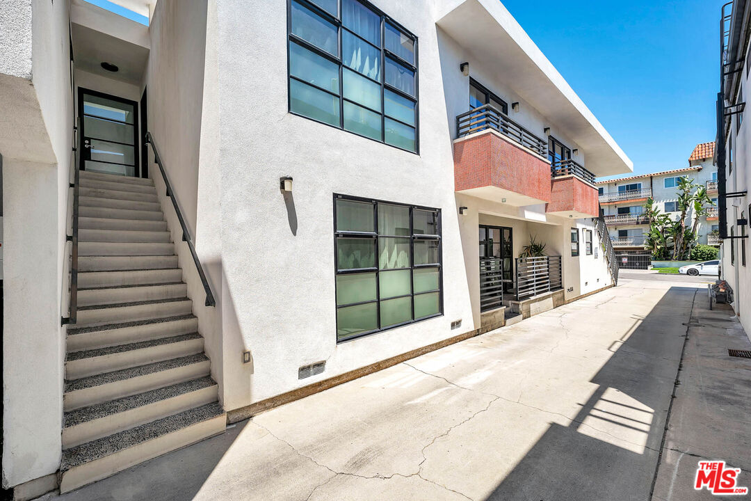 309 South Hamel Road Los Angeles, CA 90048 - Photo 7 of 34 a view of a building with a sink and entryway
