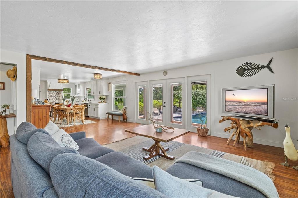 5710 Vanderipe Road Sarasota, FL 34241 - Photo 11 of 100 Gallery Image 11