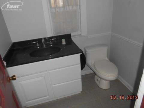 1083 East Baldwin Road Fenton, MI 48430 - Photo 16 of 25 20344083-15.JPG
