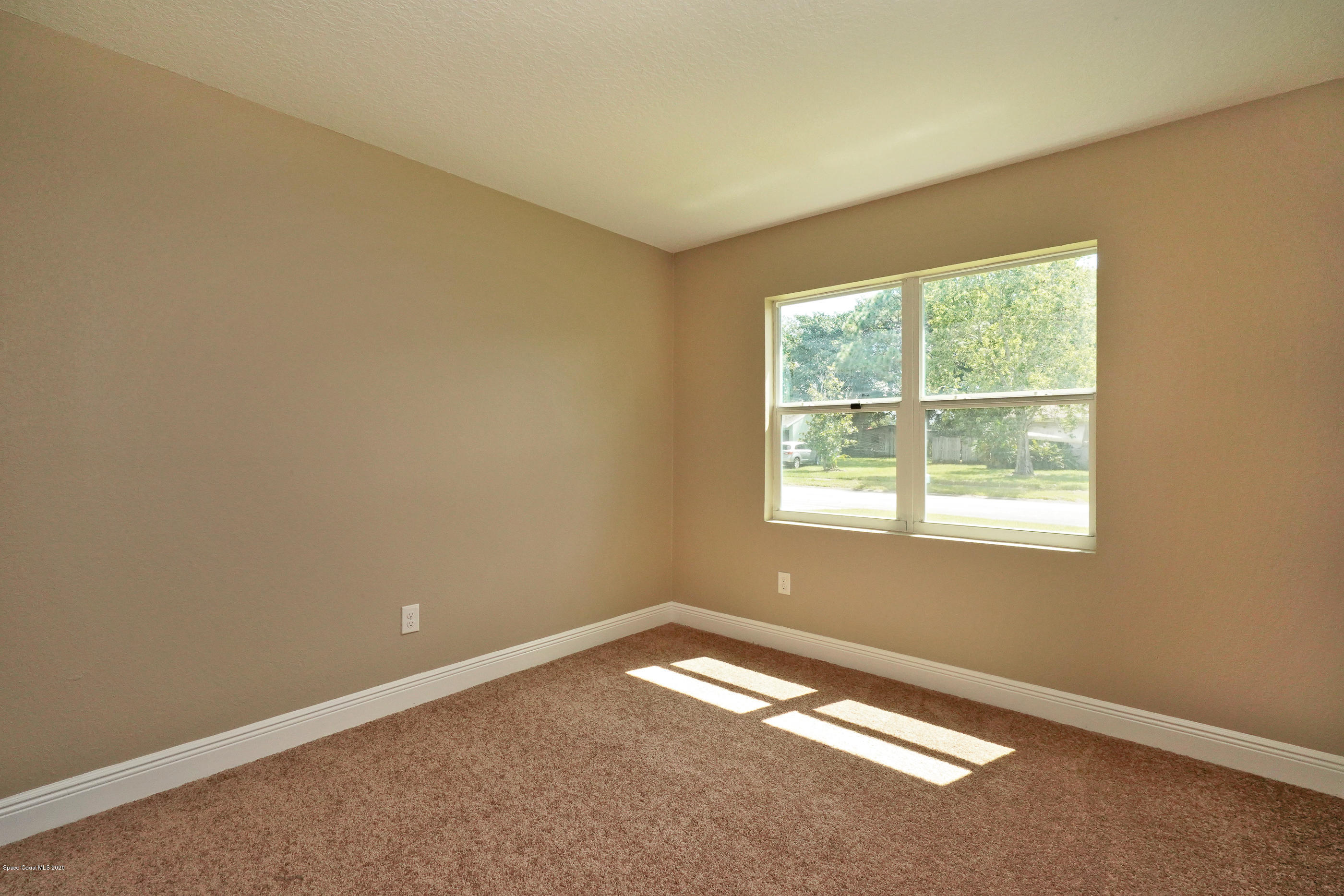 1260 Freil Road Northeast Palm Bay, FL 32905 - Photo 14 of 24 1260 Freil Rd NE-23