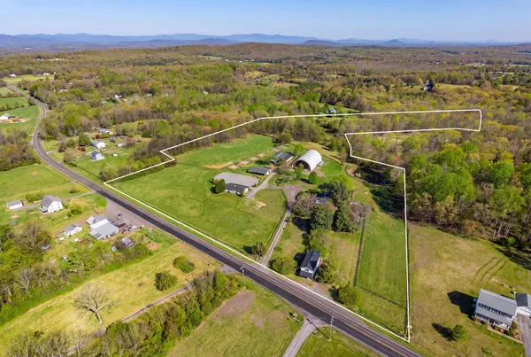 $1,290,000 | 9529 Sperryville Pike, Culpeper, VA 22701