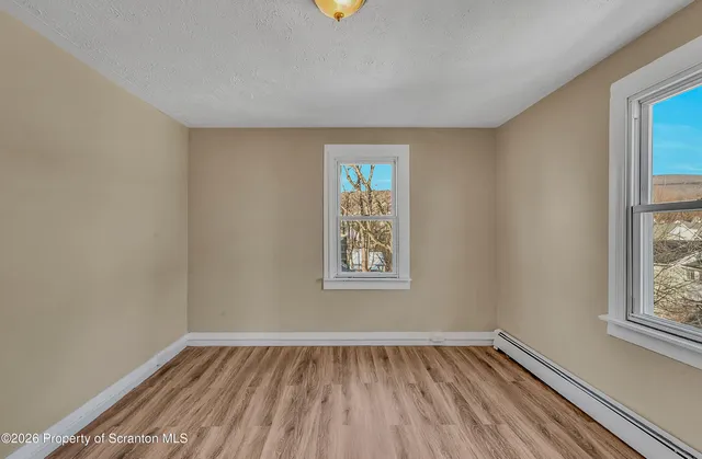 $995 | 107 2nd Street, Unit 2, Olyphant, PA 18447