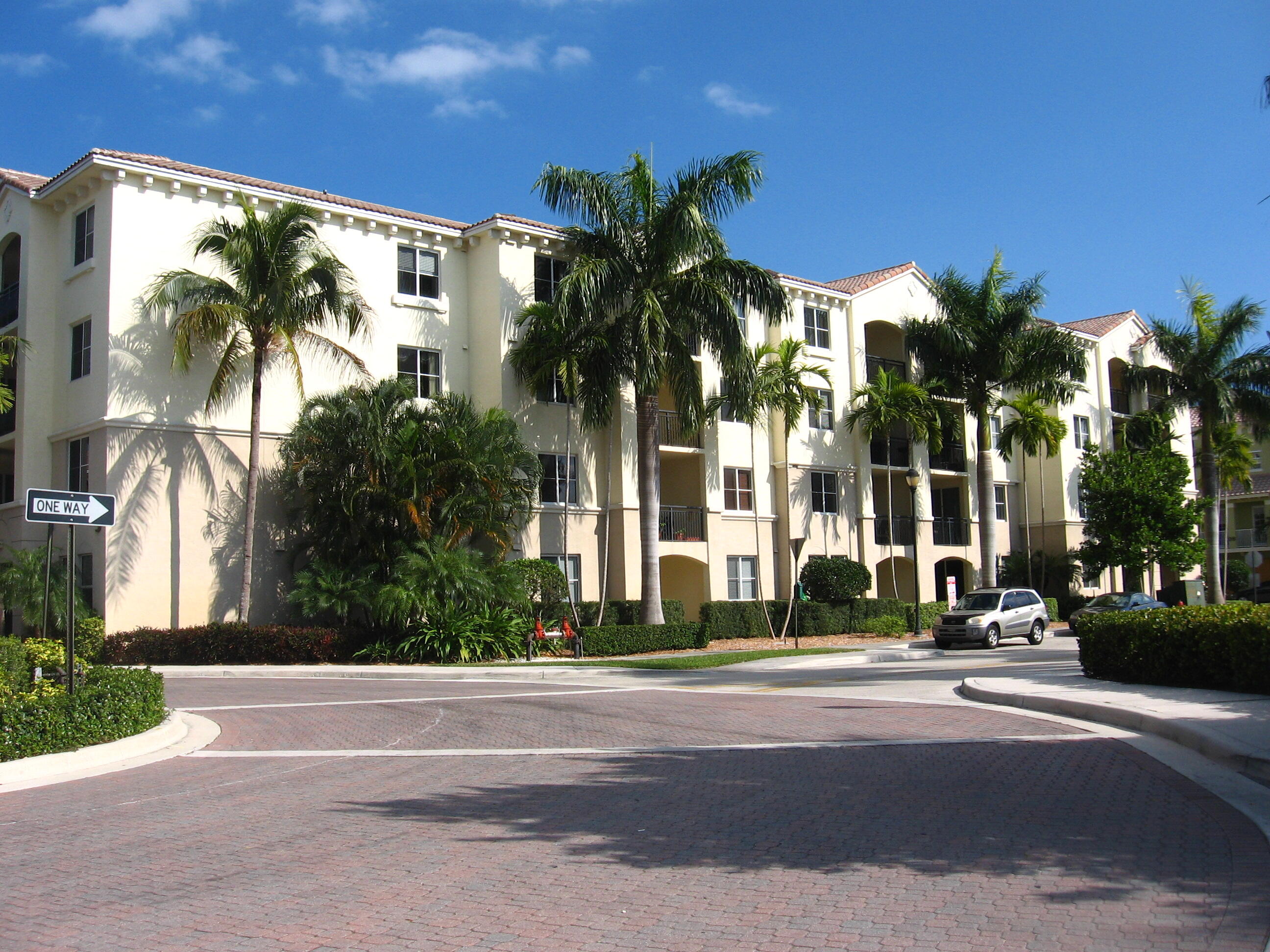 3308 Renaissance Way Boynton Beach, FL 33426 - Photo 2 of 33 Building 3